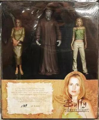 \'\'Book of Vengeance\'\' gift set (Anyanka, D\'Hoffryn, Anya Jenkins) - Diamond action figures (mint in box)