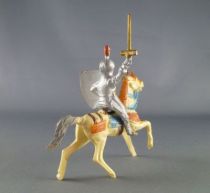 cyrnos___moyen_age___cavalier_casque_epee_brandie_bouclier_croix_2