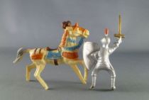 cyrnos___moyen_age___cavalier_casque_epee_brandie_bouclier_croix_4