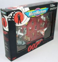 james_bond___galoob___set_de_figurines_et_vehicules_james_bond_goldfinger__l_espion_qui_m_aimait__moonraker_neuf_en_boite__2_