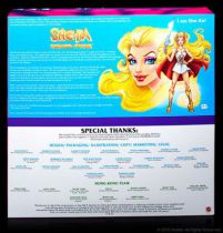 les_maitres_de_l_univers___mattel___figurine_28cm_she_ra_princesse_du_pouvoir_sdcc_exclusive__2_