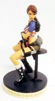 Tomb Raider - Atlas - Statue 15cm  - Lara Croft - Tomb Raider Legend, Angleterre