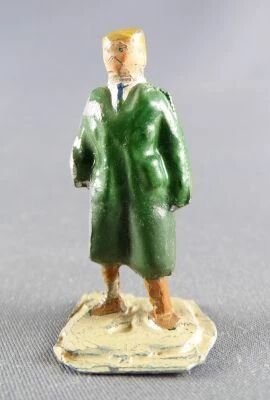 0 Gauge 1:43 French Lead Figure 40mm Passenger Green Trench Coat