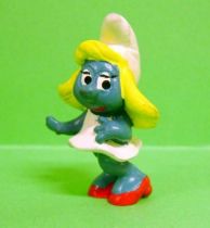 20034 Smurfette both hands on hips (red shoes)