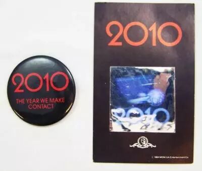 2010 : L\'Ann�e du premier contact - MGM - Kit promotionnel (Badge + Hologramme)
