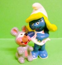 20410 Smurfette with mouse