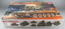 Academy Hobby Model Kits 13011 - NAM US Airborne Tank M551 Sheridan & Crew 1:35 Mint in Box