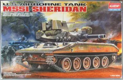 Maquette 1/35 Academy M4A2 Sherman US Marines - Hobby Model Kits, Neuf