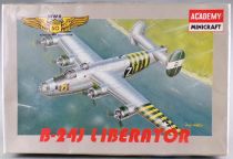 Academy Minicraft 4402 - Avion Bombardier USAF Consolidated B-24J Liberator 1/144 Neuf Boite