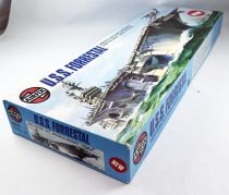 (Airfix - N°10201 Series 10 U.S.S. Forrestal  Mint in Box 1:600