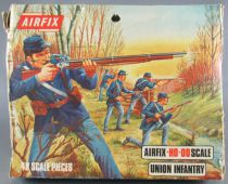 Airfix 1:72 S12 A.C.W. Union Infantry Loose with Type 3 Box