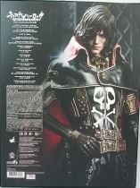 Albator - Space Pirate Captain Harlock & Torisan - Figurine 30cm Hot Toys MMS222