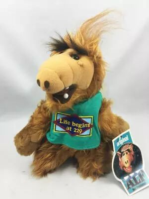 ALF - Peluche 25cm � ventouse \ Life begins at 229\  (1988)