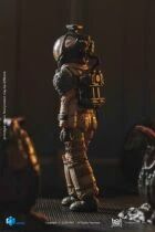 Alien - Hiya Toys - Kane In Spacesuit 1:18 Scale (PX Previews Exclusive Figure)