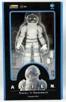 Alien - Hiya Toys - Ripley In Spacesuit 1:18 Scale (PX Previews Exclusive Figure)