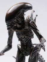 Alien: Resurrection - Hiya Toys -  Alien Warrior 1:18 Scale (PX Previews Exclusive Figure)