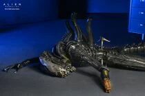 Alien Romulus - NECA - Suspended Lab Xenomorph XX121 Deluxe