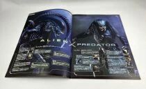 ALIEN VS PREDATOR (AVP) - Theatrical Pamphlet / Souvenir Program - Japan 2004