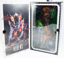 Aliens - NECA - Rhino Alien