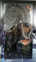 Aliens - NECA - Xenomorph Warrior (brown) \ Ultimate Edition\ 