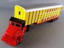 Altaya Ixo Pinder Circus Marmon Truck & Elephants Trailer 1:64 Mint no Box 2