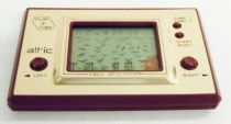Altic - Handheld Game Play & Time - Eagle catch Chicken (occasion en boite)