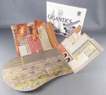 AMT ERTL 8389 - Gigantics Colossal Mantis Diorama Maquette Plastique Neuf Boite