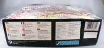 AMT ERTL 8389 - Gigantics Colossal Mantis Diorama Plastic Model Kit Mint in Box