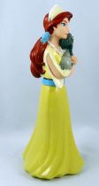 Anastasia - Bubble Bath - Princess Anastasia with Pooka 10\  figure