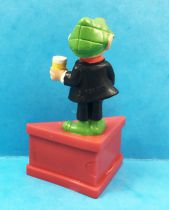 Andy Capp - Schleich Figure with Base - Andy Capp with a beer