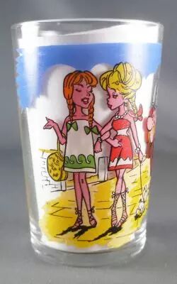 Asterix - Amora Mustard glass with � Series - Asterix watching girl (blue sword)