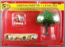 Asterix - ATLAS Editions - Gaul\'s village - #04 : Unhygienix + fishmonger stall + tree Open Card