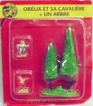Asterix - ATLAS Editions - Gaul\\\'s village - #15 : Obelix with dancing partner + trees