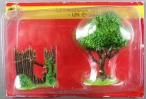 Asterix - ATLAS Editions - Gaul\'s village - #19 - fence with hole + oak Open Card