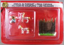 Asterix - ATLAS Editions - Gaul\'s village - #27 : Obelix at the Banquet + Two Horses from Goudurix\'s Chariot + a Palisade