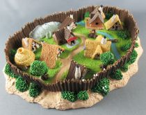 Asterix - Atlas Plastoy - Figurine Résine - Le Tapis Volant & le Village en Boite (Exclusive)