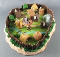 Asterix - Atlas Plastoy - Figurine Résine - Le Tapis Volant & le Village en Boite (Exclusive)