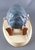 Asterix - Atlas Plastoy - Resin Figures - Roman crushed by a Menhir (Exclusive) MIB
