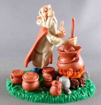 Asterix - Bully Bullyland 1990 PVC Figure - Miraculix with Caldron on base