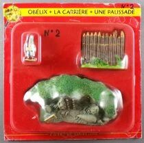Asterix - Editions ATLAS - Le Village - n&deg;02 : Ob&eacute;lix + la Carri&egrave;re + une Palissade Blister Ouvert