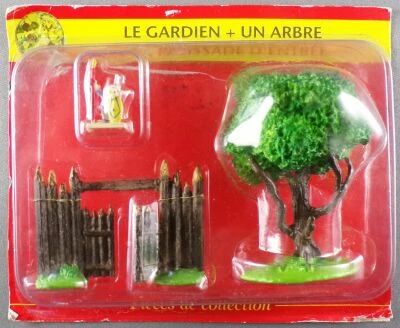 Asterix - Editions ATLAS - Le Village - n�13 : Le Gardien + un Arbre + la Palissade d\'Entr�e Blister Ouvert