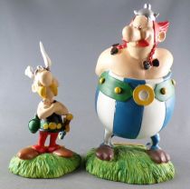 Asterix - Figurine Résine - Astérix Bras Croisés & Obélix Mains dans le Dos - Parc Asterix