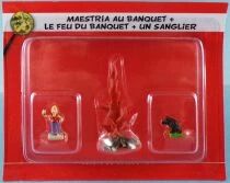 Asterix - Hachette Editions - Gaul\'s Village - #24 : Bravura + Banquet\'s Fire + Hog Mint on Card