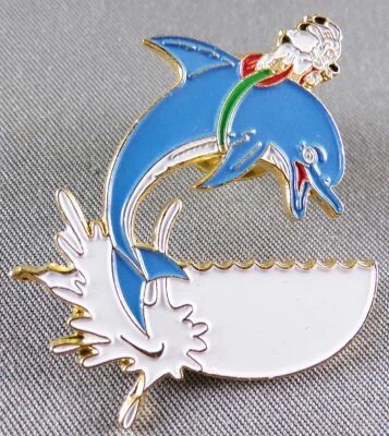 Asterix - Pins Parc Ast�rix 1989 - Id�fix sur Dauphin
