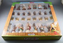 Asterix - Plastoy - Figurine PVC - Jeu d\'Echecs 32 Pièces Neuf Boite