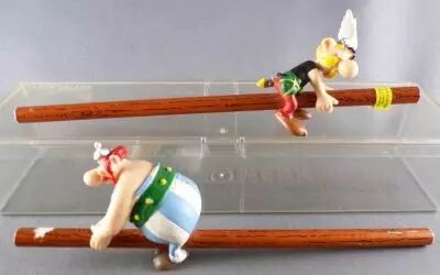  Asterix - Plastoy PVC Mini Figure Oberthur Pencil - 2 x Graphite Pencil with Asterix & Obelix