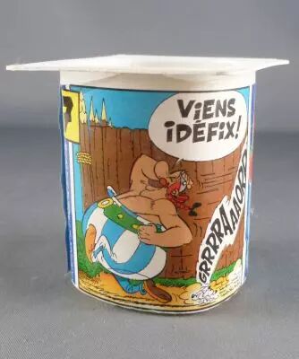 Asterix - Pot de Yoghourt Danone Kid Lait Entier - L\'Anniversaire N�8