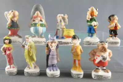 Asterix - S�rie Compl�te 10 F�ves Porcelaine Mate 2000