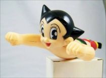 Astro Boy - Figurine plastique motorisée volante 26cm (occasion)