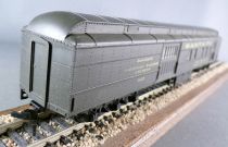 Athearn 1841-2 Ho Santa Fe Railway Post Office Baggage Van #1827 with Bogies Green no Box